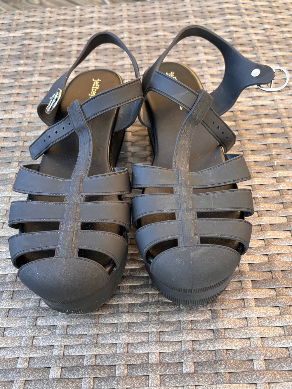 Jeffrey Campbell Black Platform Fisherman Sandals - Picture 6 of 7